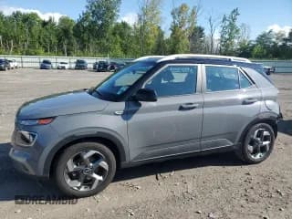 ✅ 2022 Hyundai Venue Limited • VIN: KMHRC8A39NU166034 • Лот: 66822105. Опубликован ранее на Copart с пробегом 48 242 миль. Бесплатный доступ к архиву аукционных продаж из США и подробный отчёт об истории автомобиля на DreamBid. Изображение 1.