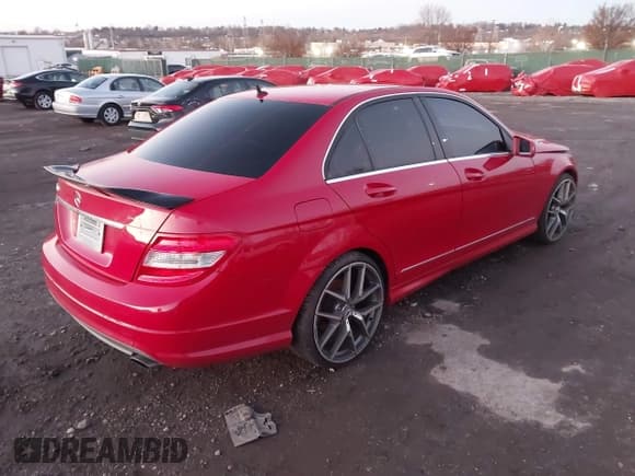 ✅ 2010 Mercedes-Benz C 300 Sport • VIN: WDDGF5EB0AR112028 • Lot: 43731204. Listed on IAAI with Not provided. Free auction sales archive from the USA and detailed vehicle history report at DreamBid. Image 4.