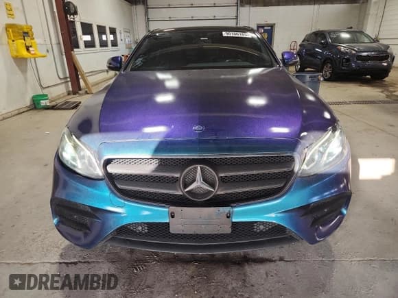 ✅ 2017 Mercedes-Benz E 300 Luxury • VIN: WDDZF4KB1HA035878 • Lot: 90100185. Wystawiony na Copart z przebiegiem Nie podano. Bezpłatny archiwum sprzedaży aukcyjnych z USA i szczegółowy raport historii pojazdu na DreamBid. Zdjęcie 5.