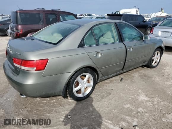 ✅ 2007 Hyundai Sonata SE • VIN: 5NPEU46FX7H192957 • Лот: 75416324. Опубликован ранее на Copart с пробегом Не указан. Бесплатный доступ к архиву аукционных продаж из США и подробный отчёт об истории автомобиля на DreamBid. Изображение 3.