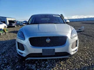 ✅ 2019 Jaguar E-Pace S • VIN: SADFJ2FX6K1Z66085 • Lot: 93690015. Wystawiony na Copart z przebiegiem 39 626 mil. Bezpłatny archiwum sprzedaży aukcyjnych z USA i szczegółowy raport historii pojazdu na DreamBid. Zdjęcie 5.