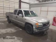 ✅ 2000 GMC Sierra 1500 SLE • VIN: 2GTEC19T3Y1302186 • Lot: 43560936. Wystawiony na IAAI z przebiegiem Nie podano. Bezpłatny archiwum sprzedaży aukcyjnych z USA i szczegółowy raport historii pojazdu na DreamBid. Zdjęcie 1.