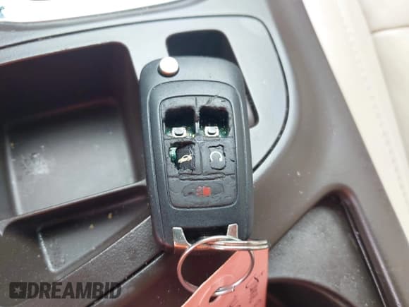 ✅ 2014 Buick Regal Premium I • VIN: 2G4GN5EX7E9261900 • Lot: 42231313. Wystawiony na IAAI z przebiegiem 111 720 mil. Bezpłatny archiwum sprzedaży aukcyjnych z USA i szczegółowy raport historii pojazdu na DreamBid. Zdjęcie 11.