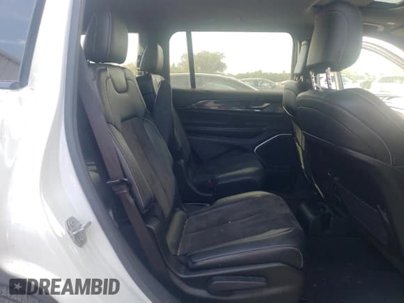 ✅ 2021 Jeep Grand Cherokee Altitude • VIN: 1C4RJJAG3M8136104 • Lot: 82991744. Listed on Copart with 72,040 mi. Free auction sales archive from the USA and detailed vehicle history report at DreamBid. Image 11.