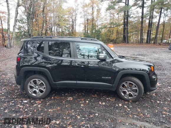✅ 2020 Jeep Renegade Limited • VIN: ZACNJBD1XLPL69607 • Lot: 43578870. Wystawiony na IAAI z przebiegiem 68 037 mil. Bezpłatny archiwum sprzedaży aukcyjnych z USA i szczegółowy raport historii pojazdu na DreamBid. Zdjęcie 14.