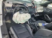 ✅ 2016 Hyundai Veloster Turbo Rally Edition • VIN: KMHTC6AE0GU296511 • Lot: 80347944. Wystawiony na Copart z przebiegiem Nie podano. Bezpłatny archiwum sprzedaży aukcyjnych z USA i szczegółowy raport historii pojazdu na DreamBid. Zdjęcie 8.