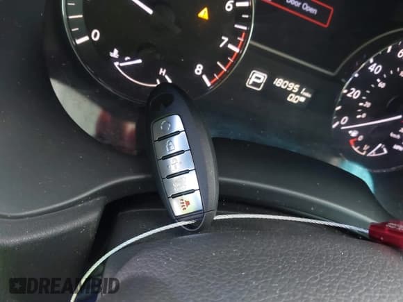 ✅ 2014 Nissan Pathfinder SV • VIN: 5N1AR2MN4EC704490 • Lot: 41453742. Listed on IAAI with 180,951 mi. Free auction sales archive from the USA and detailed vehicle history report at DreamBid. Image 11.