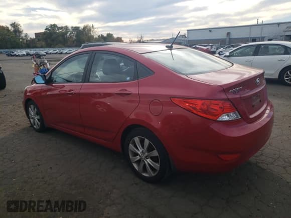 ✅ 2013 Hyundai Accent GLS • VIN: KMHCU4AEXDU452700 • Лот: 76587344. Опубликован ранее на Copart с пробегом 137 281 миль. Бесплатный доступ к архиву аукционных продаж из США и подробный отчёт об истории автомобиля на DreamBid. Изображение 2.