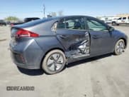 ✅ 2018 Hyundai Ioniq Blue • VIN: KMHC65LCXJU065474 • Lot: 71411294. Wystawiony na Copart z przebiegiem 62 366 mil. Bezpłatny archiwum sprzedaży aukcyjnych z USA i szczegółowy raport historii pojazdu na DreamBid. Zdjęcie 3.