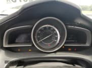 ✅ 2016 Mazda 3 i Grand Touring • VIN: 3MZBM1X73GM240380 • Lot: 65972075. Wystawiony na Copart z przebiegiem 127 690 mil. Bezpłatny archiwum sprzedaży aukcyjnych z USA i szczegółowy raport historii pojazdu na DreamBid. Zdjęcie 9.