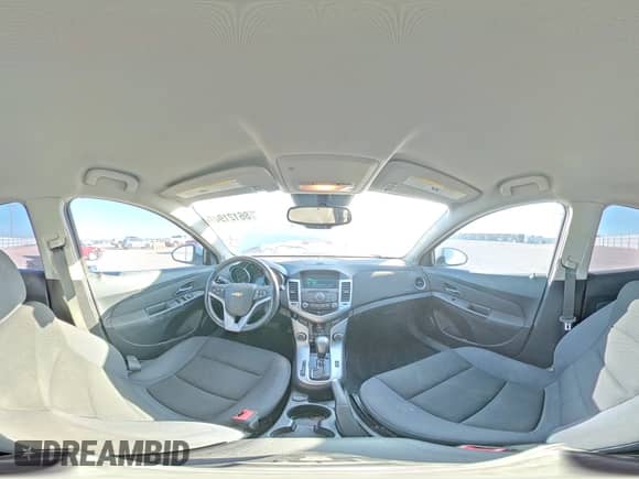 2014 Chevrolet Cruze 1LT z VIN 1G1PC5SB5E7435668, wystawiony jako Copart lot #86121945 z przebiegiem 82 481 mil mil oraz Szkoda całkowita • Salvage title. Historia ofert i sprzedaży dostępna na DreamBid. Obrazek 14.