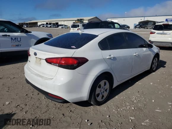 ✅ 2018 Kia Forte LX • VIN: 3KPFK4A78JE243703 • Lot: 87252745. Listed on Copart with 172,720 mi. Free auction sales archive from the USA and detailed vehicle history report at DreamBid. Image 3.