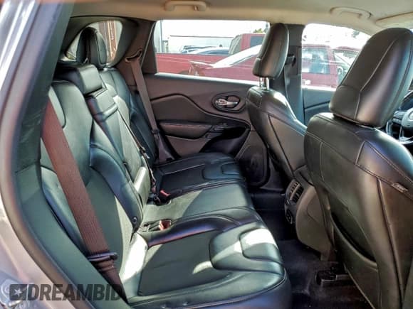 ✅ 2019 Jeep Cherokee Latitude Plus • VIN: 1C4PJLLB0KD296594 • Lot: 95763125. Listed on Copart with 87,923 mi. Free auction sales archive from the USA and detailed vehicle history report at DreamBid. Image 11.