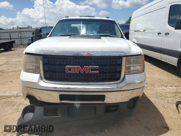 ✅ 2012 GMC Sierra 1500 • VIN: 1GT512C86CZ300044 • Lot: 57880595. Listed on Copart with 545,837 mi. Free auction sales archive from the USA and detailed vehicle history report at DreamBid. Image 5.