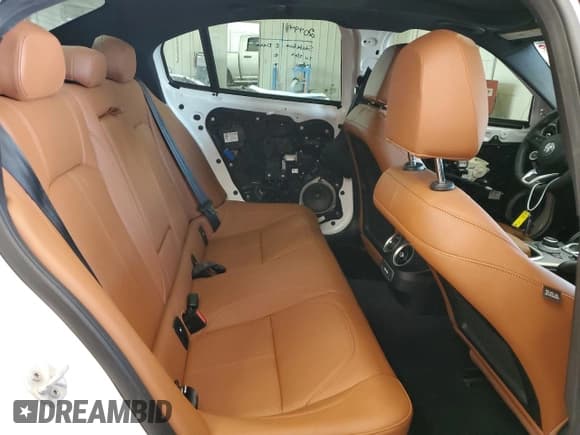 ✅ 2024 Alfa Romeo Giulia Veloce • VIN: ZARFAMBN7R7678617 • Лот: 63593855. Опубликован ранее на Copart с пробегом 21 474 миль. Бесплатный доступ к архиву аукционных продаж из США и подробный отчёт об истории автомобиля на DreamBid. Изображение 10.