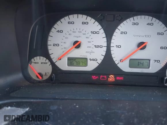 ✅ 1999 Volkswagen Golf • VIN: 3VWJA81HXXM215507 • Лот: 41391464. Опубликован ранее на IAAI с пробегом 167 875 миль. Бесплатный доступ к архиву аукционных продаж из США и подробный отчёт об истории автомобиля на DreamBid. Изображение 15.