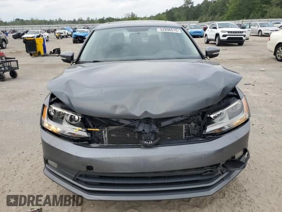 ✅ 2015 Volkswagen Jetta SE • VIN: 3VWD07AJ4FM342331 • Лот: 52896515. Опубликован ранее на Copart с пробегом 117 545 миль. Бесплатный доступ к архиву аукционных продаж из США и подробный отчёт об истории автомобиля на DreamBid. Изображение 5.