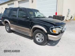1997 Ford Explorer XLT с VIN 1FMDU35P2VUB07964, выставлен на аукционе IAAI как лот 41952653 с пробегом 181 669 миль миль и . История ставок и продаж доступна на DreamBid. Изображение 1.
