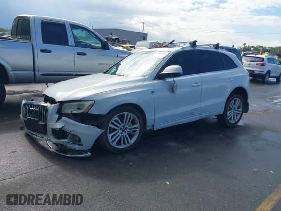 ✅ 2014 Audi Q5 Premium Plus • VIN: WA1CMAFP9EA075996 • Lot: 43268219. Listed on IAAI with 142,014 mi. Free auction sales archive from the USA and detailed vehicle history report at DreamBid. Image 2.