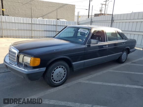 ✅ 1991 Mercedes-Benz 560 • VIN: WDBCA39E4MA583150 • Lot: 84738904. Wystawiony na Copart z przebiegiem 183 695 mil. Bezpłatny archiwum sprzedaży aukcyjnych z USA i szczegółowy raport historii pojazdu na DreamBid. Zdjęcie 1.