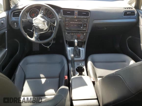 ✅ 2021 Volkswagen Golf TSI • VIN: 3VWG57AU7MM013354 • Lot: 75302764. Wystawiony na Copart z przebiegiem 59 981 mil. Bezpłatny archiwum sprzedaży aukcyjnych z USA i szczegółowy raport historii pojazdu na DreamBid. Zdjęcie 8.