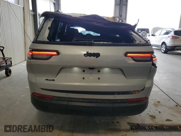 ✅ 2023 Jeep Grand Cherokee Laredo • VIN: 1C4RJKAG7P8854748 • Lot: 70170685. Listed on Copart with 25,719 mi. Free auction sales archive from the USA and detailed vehicle history report at DreamBid. Image 6.