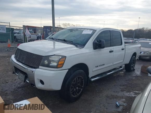 ✅ 2008 Nissan Titan • VIN: 1N6BA07F48N310891 • Lot: 41175465. Wystawiony na IAAI z przebiegiem 338 706 mil. Bezpłatny archiwum sprzedaży aukcyjnych z USA i szczegółowy raport historii pojazdu na DreamBid. Zdjęcie 2.