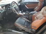 ✅ 2010 Hyundai Genesis Coupe Grand Touring • VIN: KMHHU6KHXAU010084 • Lot: 51584625. Wystawiony na Copart z przebiegiem 97 193 mil. Bezpłatny archiwum sprzedaży aukcyjnych z USA i szczegółowy raport historii pojazdu na DreamBid. Zdjęcie 7.