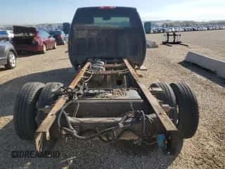 2008 Chevrolet Silverado 3500 с VIN 1GBJK34628E126524, выставлен на аукционе Copart как лот 66113805 с пробегом 291 400 миль миль и Списание • Salvage title. История ставок и продаж доступна на DreamBid. Изображение 6.