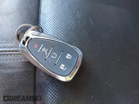 ✅ 2019 Chevrolet Blazer • VIN: 3GNKBHRS7KS615492 • Lot: 43548336. Listed on IAAI with 102,142 mi. Free auction sales archive from the USA and detailed vehicle history report at DreamBid. Image 11.