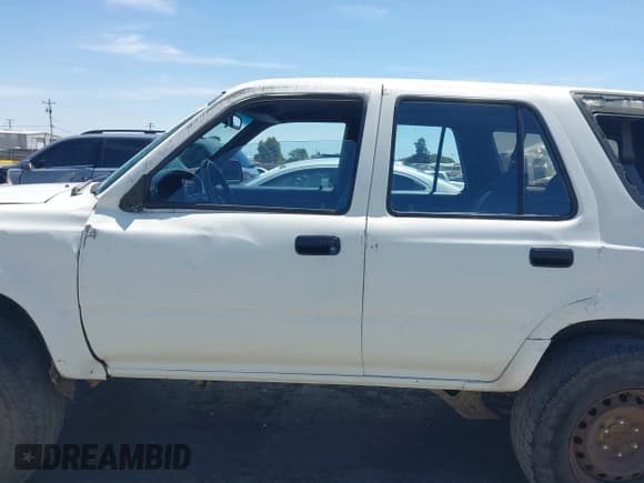 ✅ 1990 Toyota 4Runner • VIN: JT3RN37W2L0006007 • Lot: 42366826. Listed on IAAI with 344,675 mi. Free auction sales archive from the USA and detailed vehicle history report at DreamBid. Image 14.