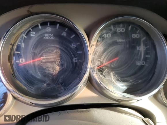 ✅ 2013 Chevrolet Silverado 2500HD LT • VIN: 1GC2CXCG5DZ101294 • Lot: 74687344. Wystawiony na Copart z przebiegiem Nie podano. Bezpłatny archiwum sprzedaży aukcyjnych z USA i szczegółowy raport historii pojazdu na DreamBid. Zdjęcie 9.