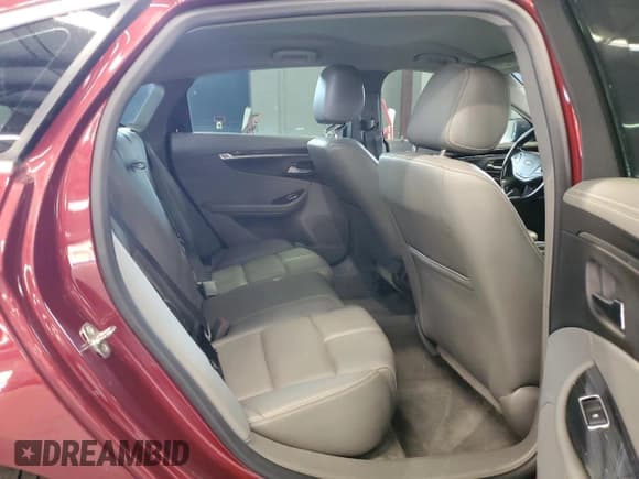 ✅ 2016 Chevrolet Impala LT • VIN: 2G1115S39G9148162 • Лот: 76309394. Опубликован ранее на Copart с пробегом 182 983 миль. Бесплатный доступ к архиву аукционных продаж из США и подробный отчёт об истории автомобиля на DreamBid. Изображение 10.