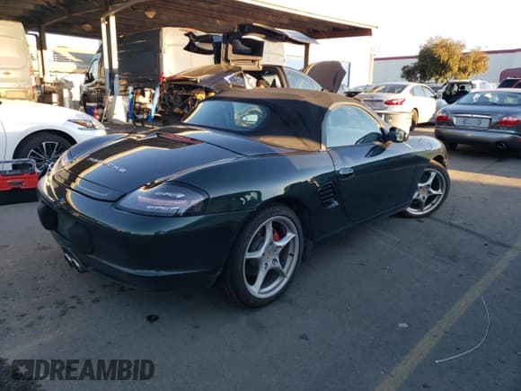 ✅ 2003 Porsche Boxster S • VIN: WP0CB29863U661346 • Lot: 83256454. Listed on Copart with 162,714 mi. Free auction sales archive from the USA and detailed vehicle history report at DreamBid. Image 3.