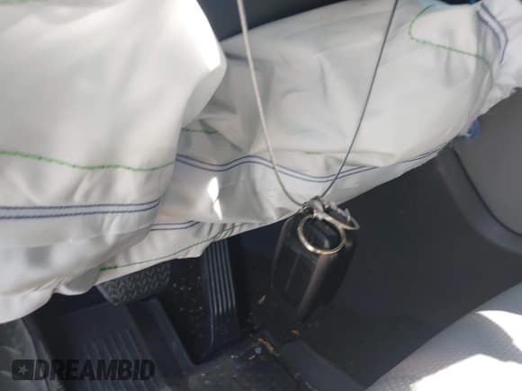 ✅ 2025 Toyota Highlander Hybrid Platinum • VIN: 5TDEBRCH6SS660601 • Lot: 42733893. Listed on IAAI with 7,818 mi. Free auction sales archive from the USA and detailed vehicle history report at DreamBid. Image 11.