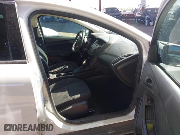 ✅ 2017 Ford Focus S • VIN: 1FADP3E25HL343976 • Лот: 43687621. Опубликован ранее на IAAI с пробегом 66 782 миль. Бесплатный доступ к архиву аукционных продаж из США и подробный отчёт об истории автомобиля на DreamBid. Изображение 5.