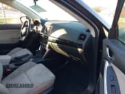 ✅ 2013 Mazda CX-5 Sport • VIN: JM3KE2BEXD0166764 • Lot: 43657119. Wystawiony na IAAI z przebiegiem 157 989 mil. Bezpłatny archiwum sprzedaży aukcyjnych z USA i szczegółowy raport historii pojazdu na DreamBid. Zdjęcie 5.