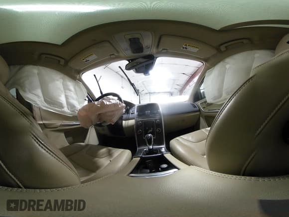 ✅ 2015 Volvo XC60 T5 Drive-E Premier Plus • VIN: YV440MDC6F2616258 • Лот: 41530303. Опубликован ранее на IAAI с пробегом 129 950 миль. Бесплатный доступ к архиву аукционных продаж из США и подробный отчёт об истории автомобиля на DreamBid. Изображение 19.