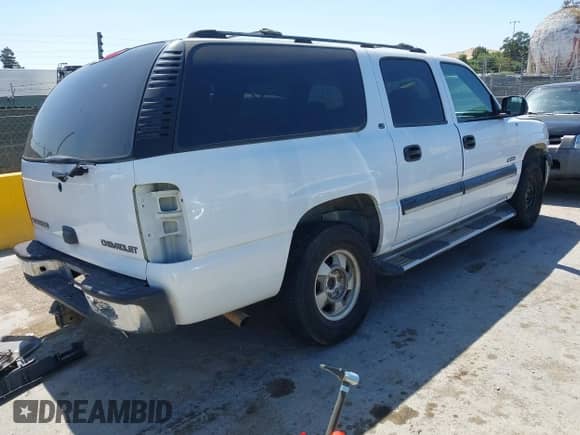 2000 Chevrolet Suburban LT с VIN 3GNFK16T4YG228917, выставлен на аукционе IAAI как лот 42317436 с пробегом Не указан миль и . История ставок и продаж доступна на DreamBid. Изображение 4.