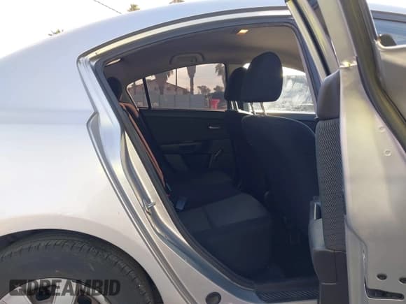 ✅ 2007 Mazda 3 i Sport • VIN: JM1BK12G571762716 • Lot: 43040638. Listed on IAAI with 87,393 mi. Free auction sales archive from the USA and detailed vehicle history report at DreamBid. Image 8.