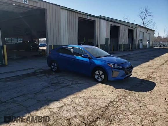 ✅ 2018 Hyundai Ioniq Blue • VIN: KMHC65LC9JU074179 • Lot: 48374295. Wystawiony na Copart z przebiegiem 56 663 mil. Bezpłatny archiwum sprzedaży aukcyjnych z USA i szczegółowy raport historii pojazdu na DreamBid. Zdjęcie 14.