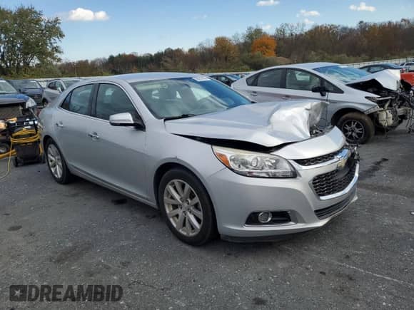 2016 Chevrolet Malibu LTZ z VIN 1G11E5SA3GF129441, wystawiony jako Copart lot #90937695 z przebiegiem 155 767 mil mil oraz Czysty tytuł • Clean title. Historia ofert i sprzedaży dostępna na DreamBid. Obrazek 4.