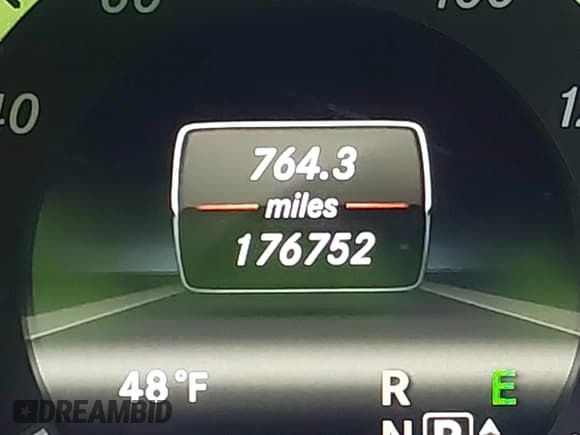 ✅ 2013 Mercedes-Benz E 350 Sport • VIN: WDDHF8JB8DA717266 • Lot: 43485607. Listed on IAAI with 176,752 mi. Free auction sales archive from the USA and detailed vehicle history report at DreamBid. Image 15.