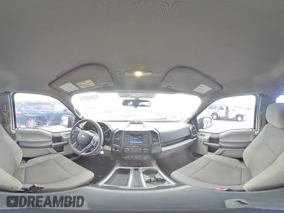 ✅ 2015 Ford F-150 XL • VIN: 1FTEX1CP2FKD24466 • Lot: 63043515. Wystawiony na Copart z przebiegiem 156 306 mil. Bezpłatny archiwum sprzedaży aukcyjnych z USA i szczegółowy raport historii pojazdu na DreamBid. Zdjęcie 15.