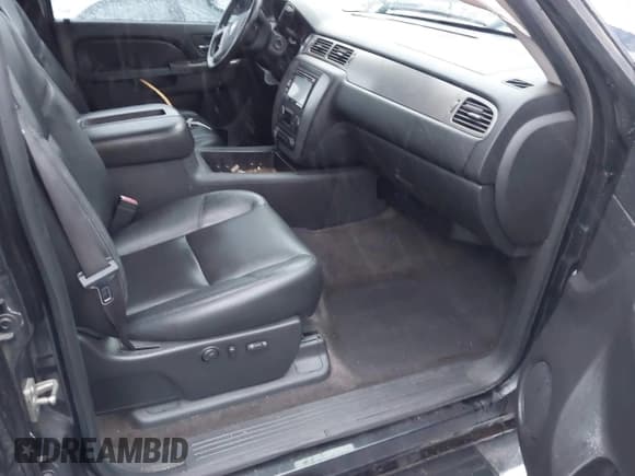 ✅ 2012 Chevrolet Silverado 1500 LTZ • VIN: 3GCPCTE0XCG229964 • Lot: 41476181. Wystawiony na IAAI z przebiegiem 217 334 mil. Bezpłatny archiwum sprzedaży aukcyjnych z USA i szczegółowy raport historii pojazdu na DreamBid. Zdjęcie 5.