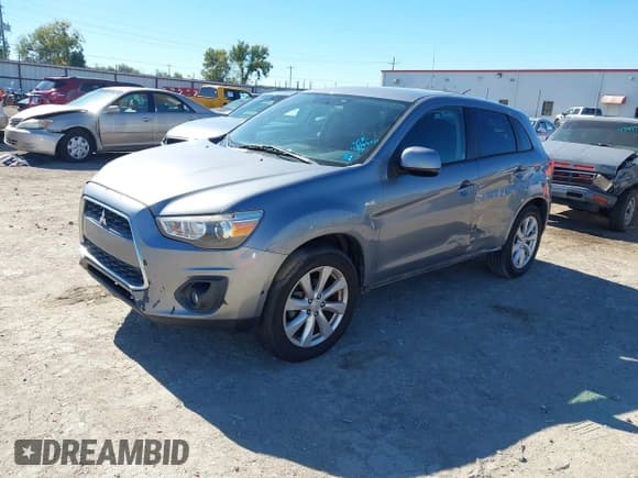 ✅ 2015 Mitsubishi Outlander ES • VIN: 4A4AP3AW9FE039288 • Lot: 43469769. Wystawiony na IAAI z przebiegiem 123 513 mil. Bezpłatny archiwum sprzedaży aukcyjnych z USA i szczegółowy raport historii pojazdu na DreamBid. Zdjęcie 2.