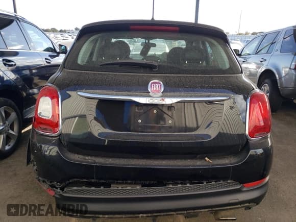 ✅ 2016 FIAT 500X Pop • VIN: ZFBCFXAT6GP356079 • Lot: 77602114. Wystawiony na Copart z przebiegiem 92 334 mil. Bezpłatny archiwum sprzedaży aukcyjnych z USA i szczegółowy raport historii pojazdu na DreamBid. Zdjęcie 6.