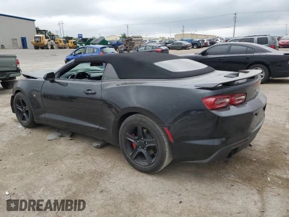 ✅ 2020 Chevrolet Camaro 1LT • VIN: 1G1FB3DX6L0121335 • Lot: 67024575. Listed on Copart with 59,261 mi. Free auction sales archive from the USA and detailed vehicle history report at DreamBid. Image 2.