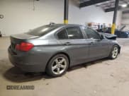 ✅ 2015 BMW 3 Series 328i xDrive • VIN: WBA3B5G51FNS14221 • Lot: 56482665. Wystawiony na Copart z przebiegiem 106 269 mil. Bezpłatny archiwum sprzedaży aukcyjnych z USA i szczegółowy raport historii pojazdu na DreamBid. Zdjęcie 3.