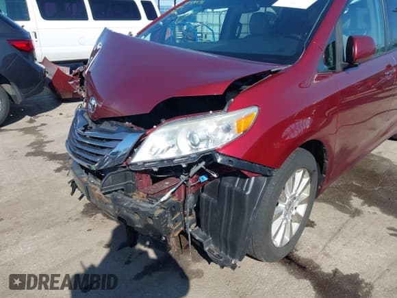 ✅ 2015 Toyota Sienna Limited • VIN: 5TDDK3DC0FS104012 • Lot: 41935233. Listed on IAAI with 160,635 mi. Free auction sales archive from the USA and detailed vehicle history report at DreamBid. Image 6.